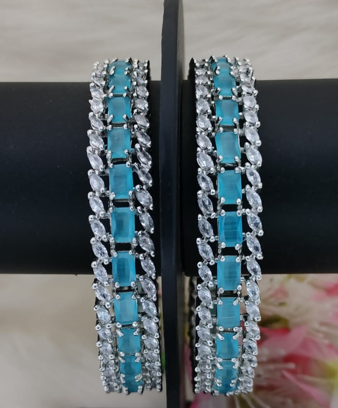 AD07-Bangles