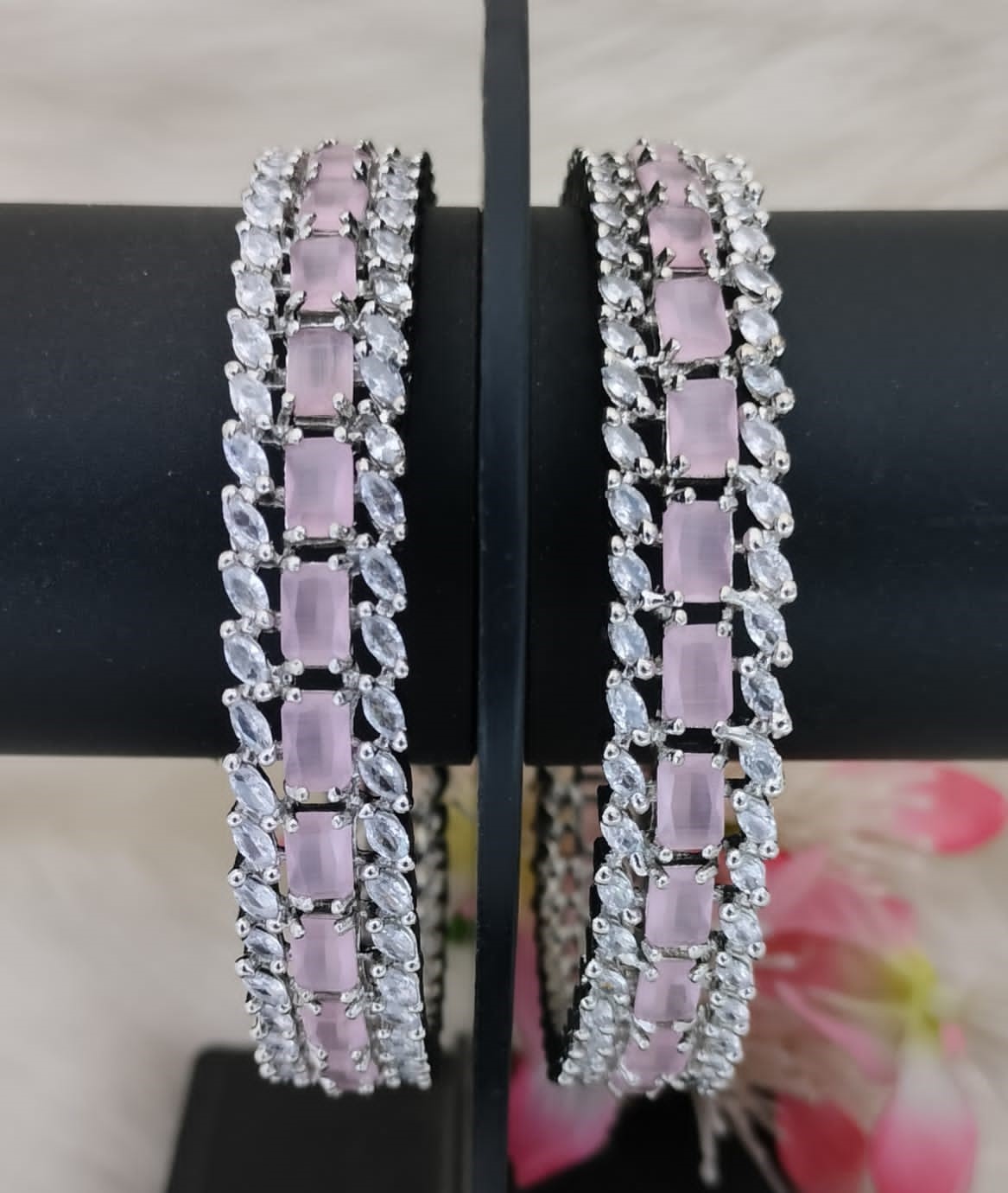 AD09-Bangles